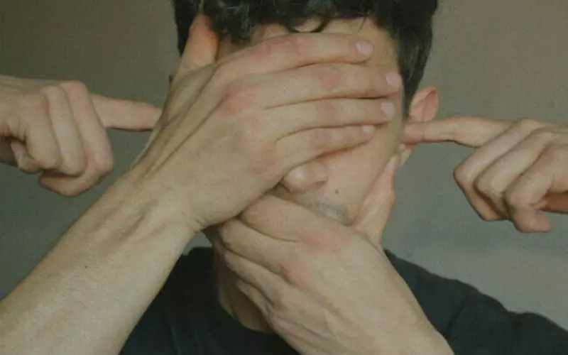 出轨男人的表现特征(男人精神出轨的特征和表现)