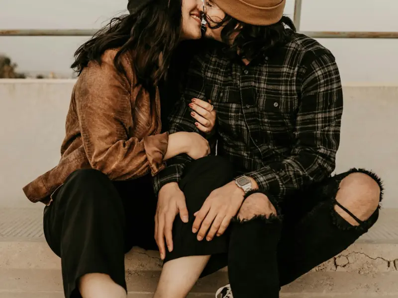 表白其实很简单，情感咨询师告诉你，如何让心仪的女生爱上你！