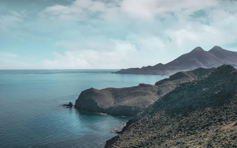 亲爱的自己，别哭