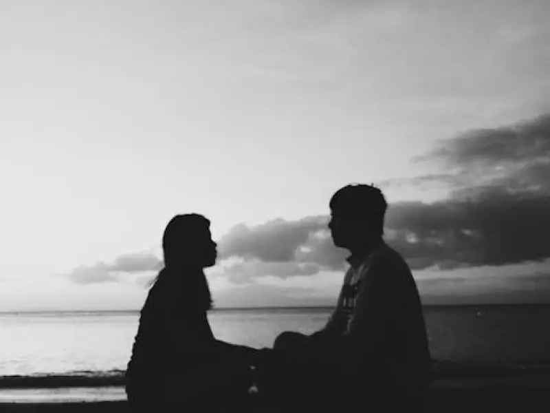 彼此嫌弃但不离不弃，这就是我们最渴望的爱情