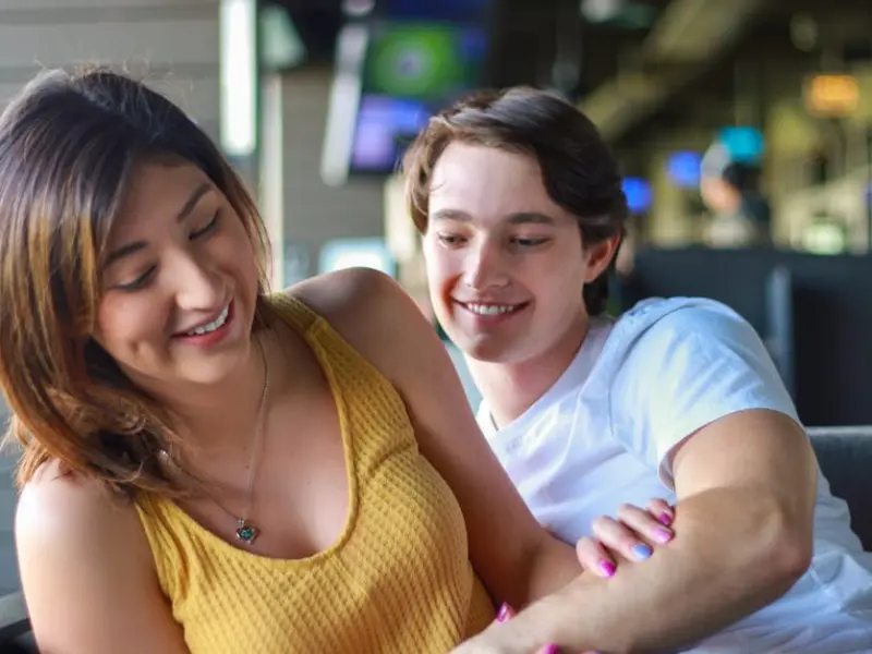 “男人都喜欢撩骚吗，这和爱不爱我有关系吗？”