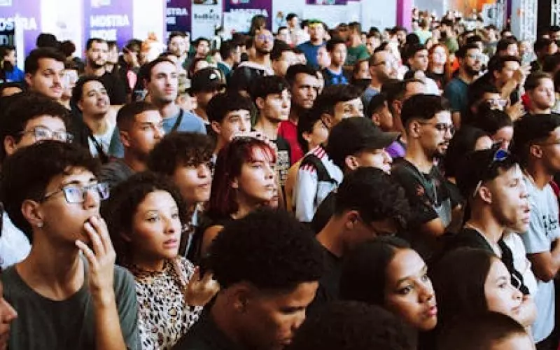 婚外情男人出轨多还是女人出轨多(婚外情的男人和女人出轨的区别)