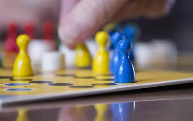 不要因为生气，就随便伤害最亲的人！