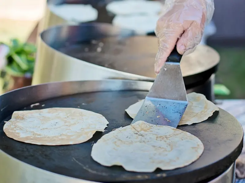 别让我们变成：“无爱可做，也无话可说”