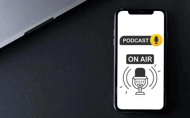 别活在别人的眼里，也别活在自己的情绪里。