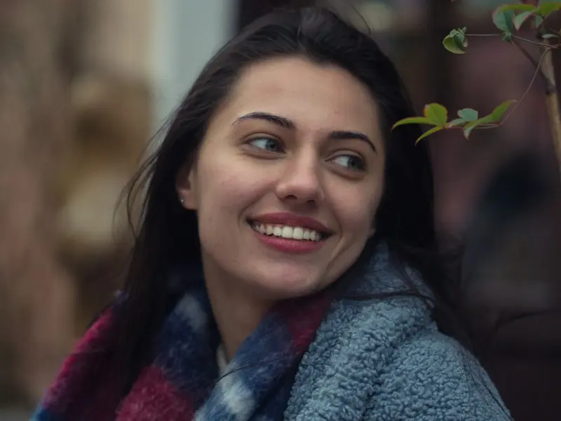 不亏欠别人，更不委屈自己。