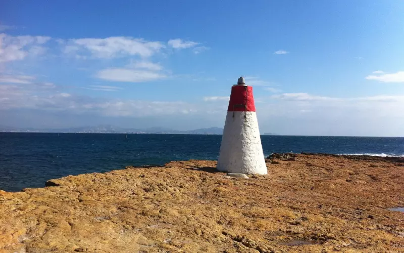难过不声张，遇事自己扛！