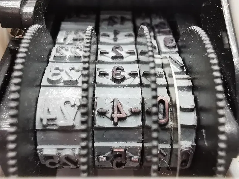 有效挽回男友的办法：在一起几年的男友突然分手，该如何挽回？