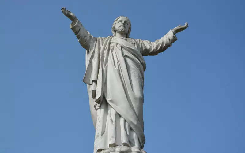 情感咨询：女生该如何hold住布男，成功挽回男友的心？