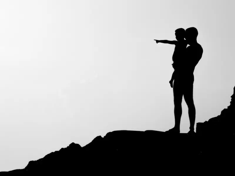 情感咨询公司爱丽丝：七夕情侣感情升温的小技巧