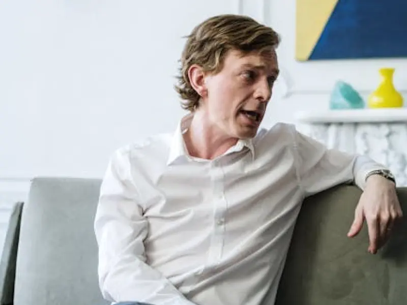 情感咨询：男人决定离婚的10个征兆表现