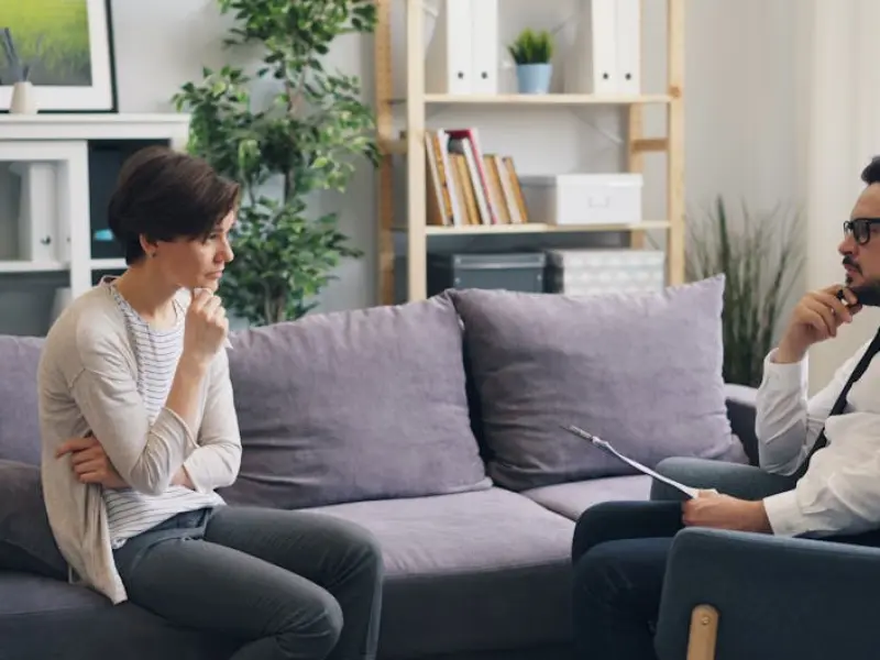 情感咨询：女生太作感情没了，我该怎么办？