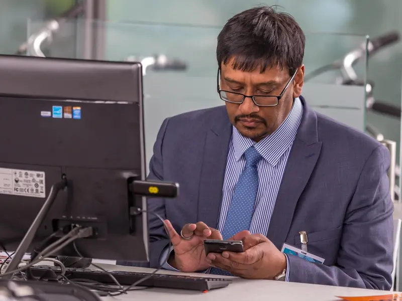 情感咨询：爱情顾问分析女人何种举动让婚姻破裂