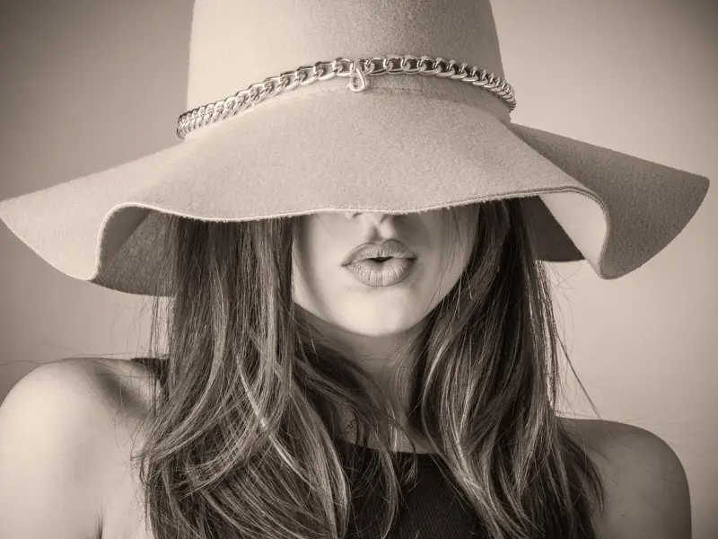 情感咨询：婚前仗着性别优势爆PU，婚后老公出轨