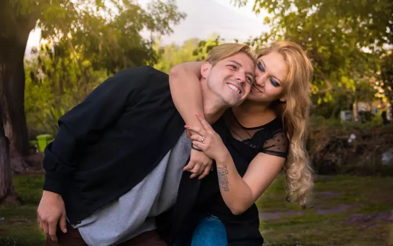 情感咨询：跟男友在一起压力很大 我该如何挽回爱情