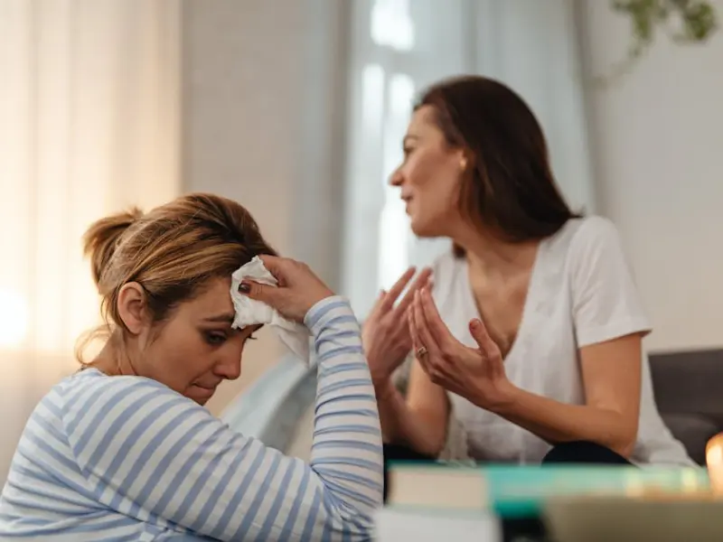 情感咨询：分手后到底还能不能做朋友？