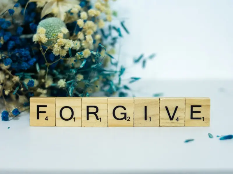 情感咨询：老婆出轨能原谅吗？