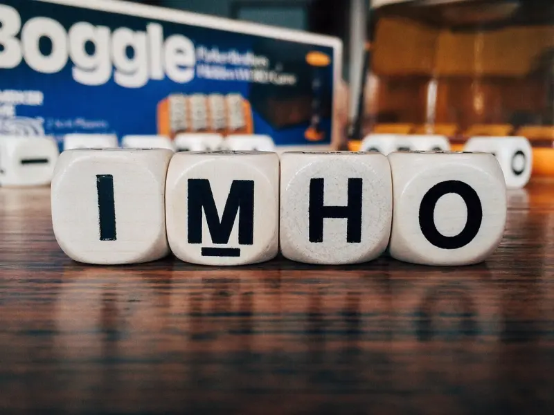 情感咨询案例：前男友突然给我发消息，我该回复他吗？