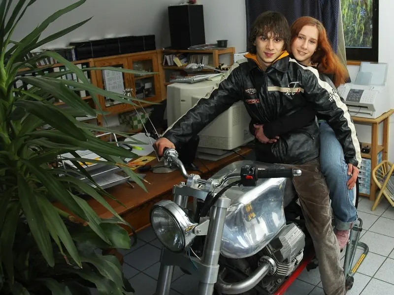 情感咨询案例：谈恋爱时女朋友不主动应该怎么办？