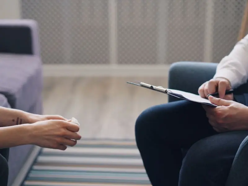 情感咨询：如何用冷处理方式来挽回爱情的主动性？