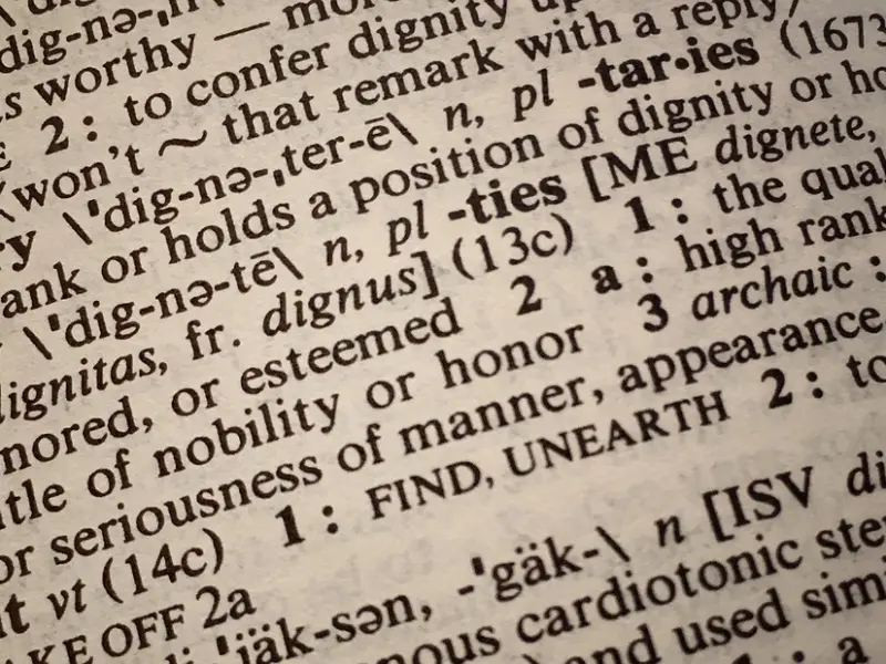 情感咨询：老公出轨 如何有尊严地离婚？