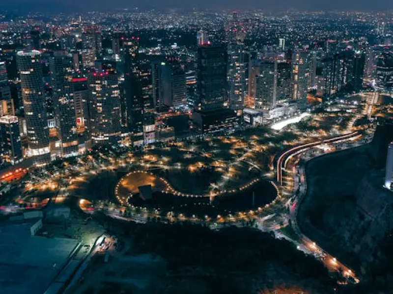 情感咨询：我对8年平淡婚姻产生厌倦，如何调整心态挽救婚姻?