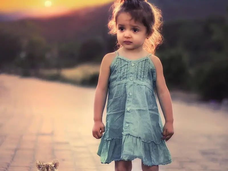 情感咨询：订婚生过孩子我担心自己配不上男友他会变心怎么办