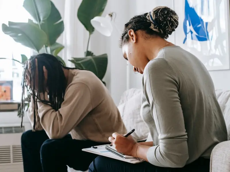 情感咨询：婚姻遭遇信任危机？情感专家教你如何挽救婚姻