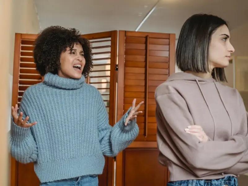 情感咨询：分手后男友不理我了，我该努力去挽回男友吗？