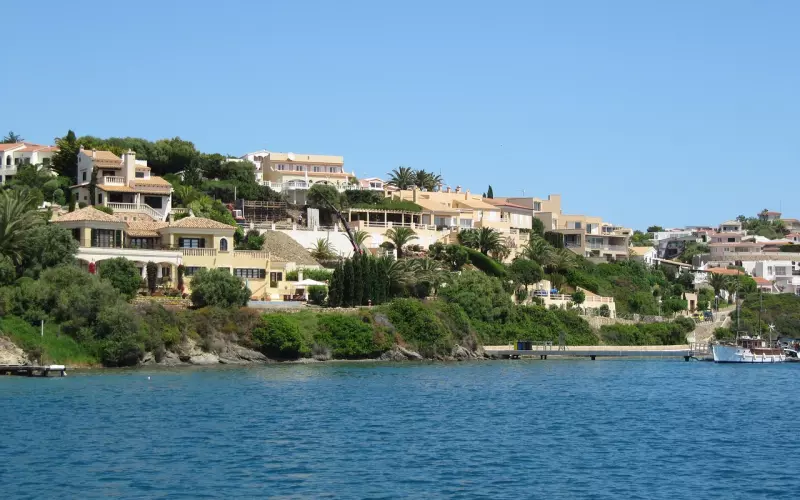 【情感咨询】前男友突然加我为好友，我可以挽回他吗？