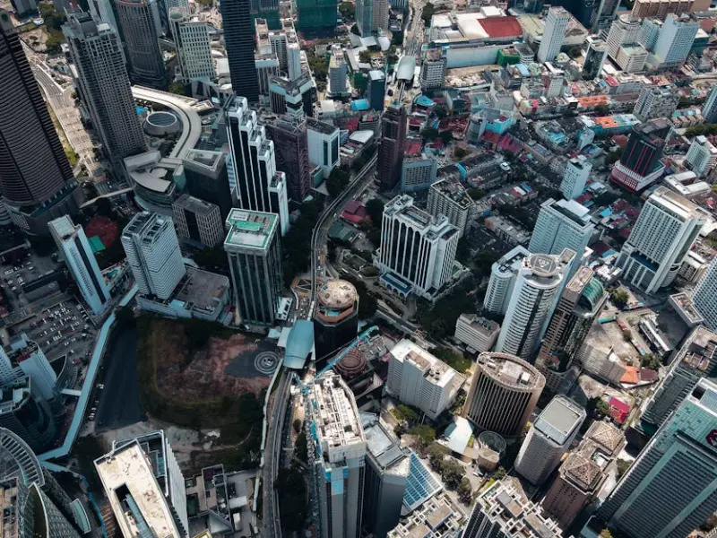 情感咨询：老公婚后出轨，我该怎么办呢？