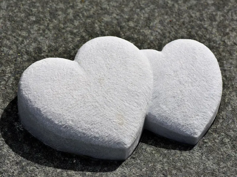 情感咨询：老公出轨，怎样做才能挽回老公的心？