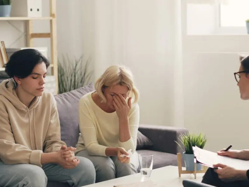 情感咨询：父母逼我跟前男友分手 我想挽回怎么办？