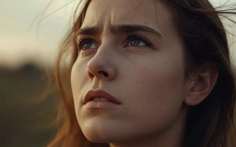 情感咨询：后撤要有破釜沉舟的决心才能成功挽回男友