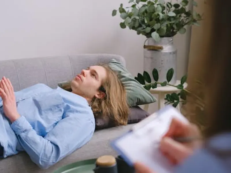 情感咨询：二次吸引之分手后进行冷处理的原因