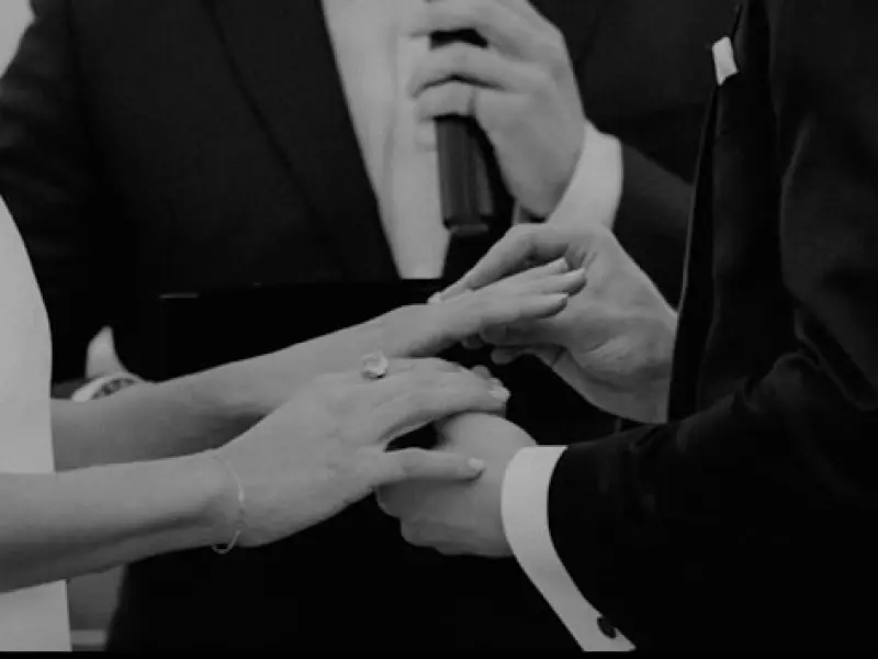 情感咨询：遭遇婚前杀价 还应该结婚吗？