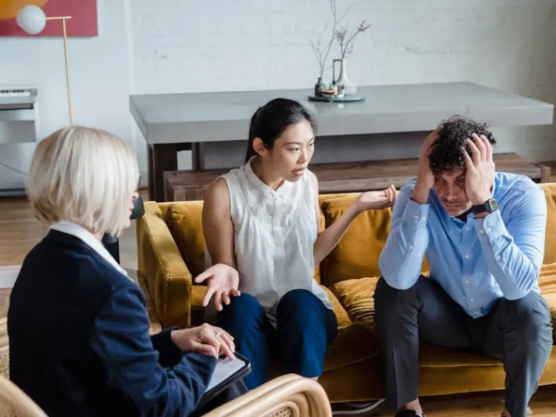 情感咨询：婚姻的忌讳，男人最怕老婆查看的东西