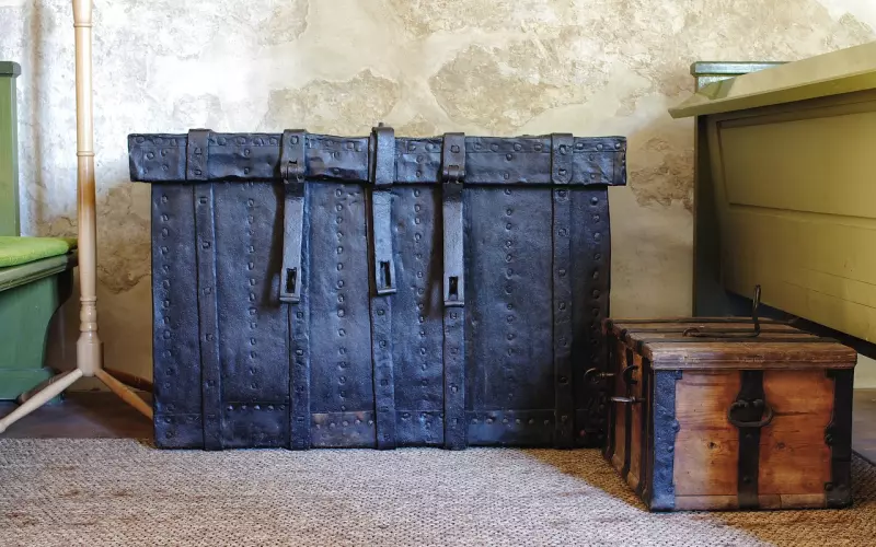 情感咨询：男友房间有前任的行李 我该分手还是挽回呢？