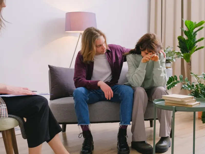 情感咨询：我们做着情侣的事他却说不是对象