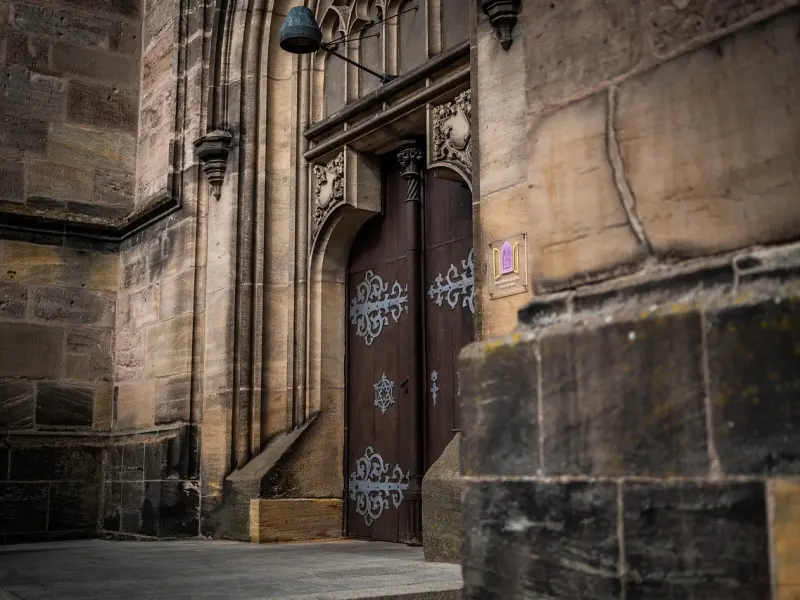 情感咨询 ：老公出轨怎么办？4招教你挽回老公