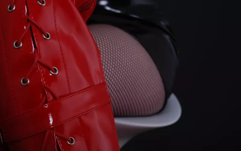 情感咨询：异地恋男友不愿带我出去玩怎么办