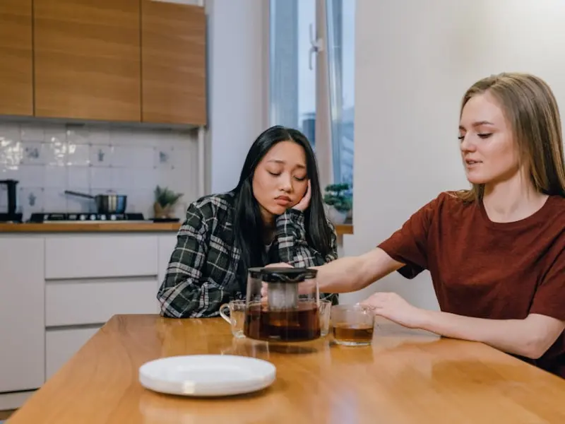 情感咨询：母亲强烈反对我和男友在一起，每天劝我分手怎么办