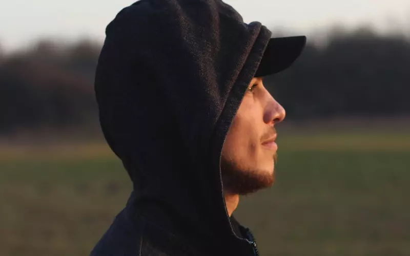 情感咨询：怀疑男友出轨怎么办