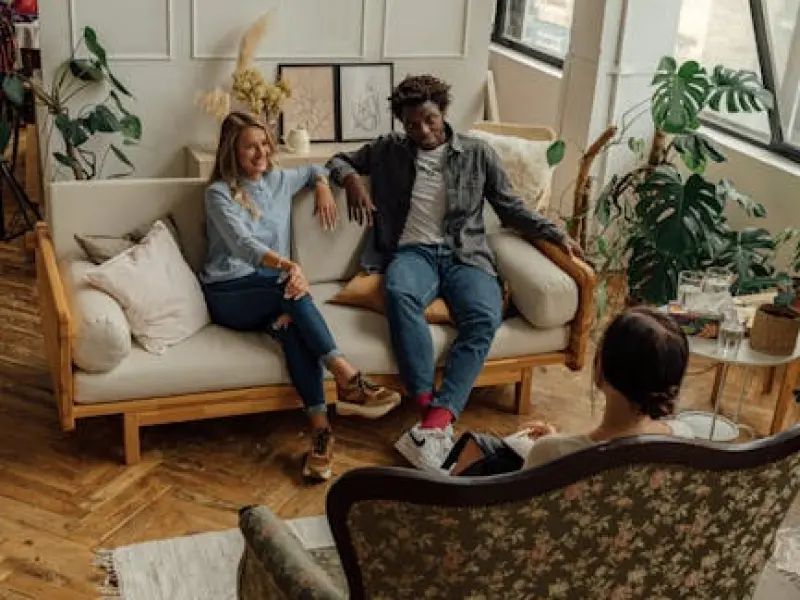 情感咨询：夫妻分房睡的尽头是离婚吗？