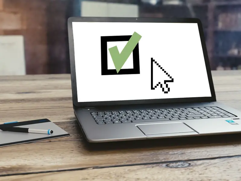 情感疑惑：一边是我爱的人一边是爱我的妻子，我该如何抉择呢？