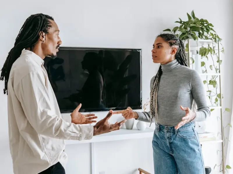 情感疑惑：想离婚老公不同意也不回家，我该怎么办呢？