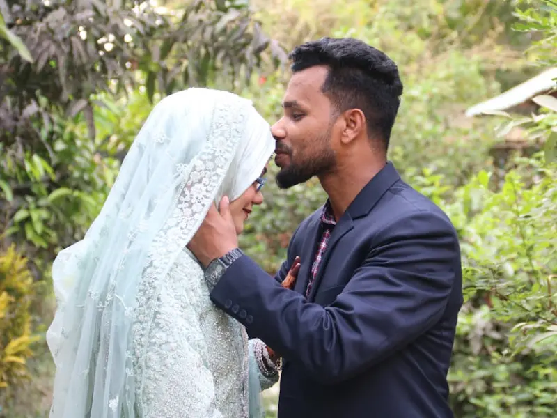 情感语录：婚姻中夫妻双方要懂得携手共度难关