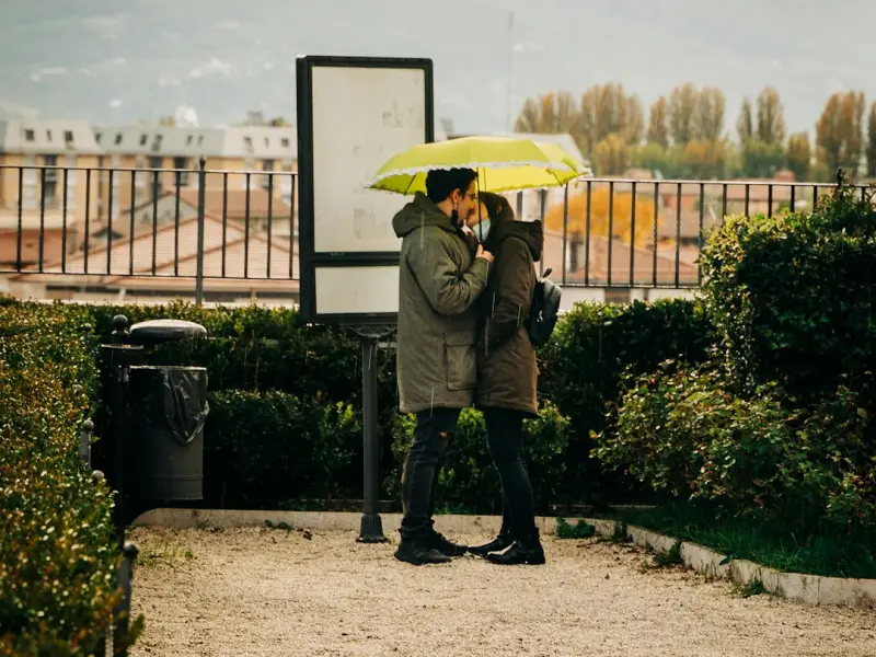 情感语录：不是所有的爱情都能花好月圆...