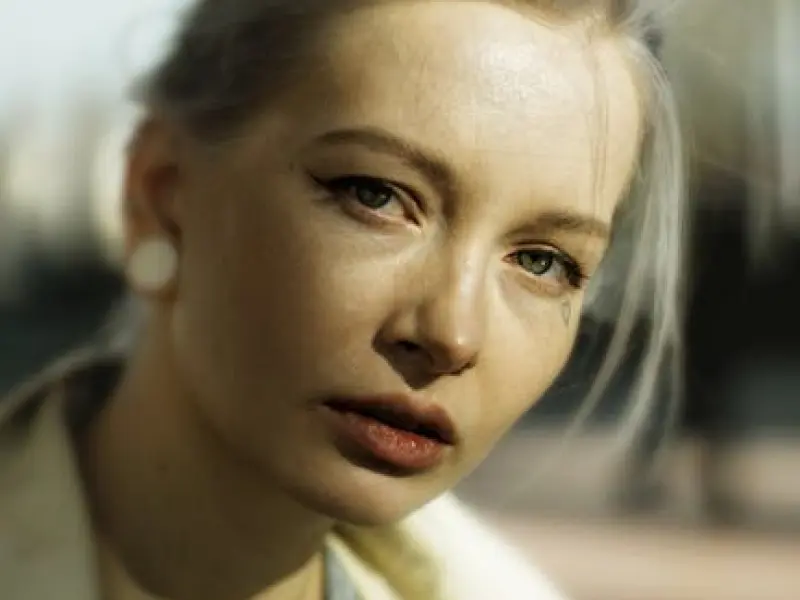 情感挽回技巧：利用二次吸引成功挽回男朋友