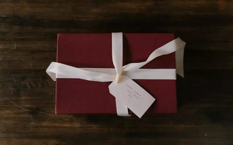 大家网恋一定要谨慎(网恋需谨慎不然追悔莫及)